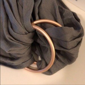 chickadee wildbird sling